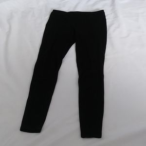 Plain black leggings